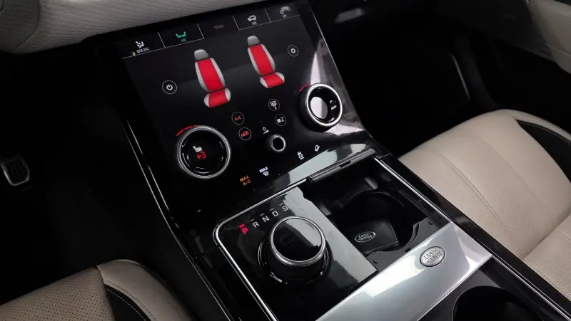 Land Rover RANGE ROVER VELAR