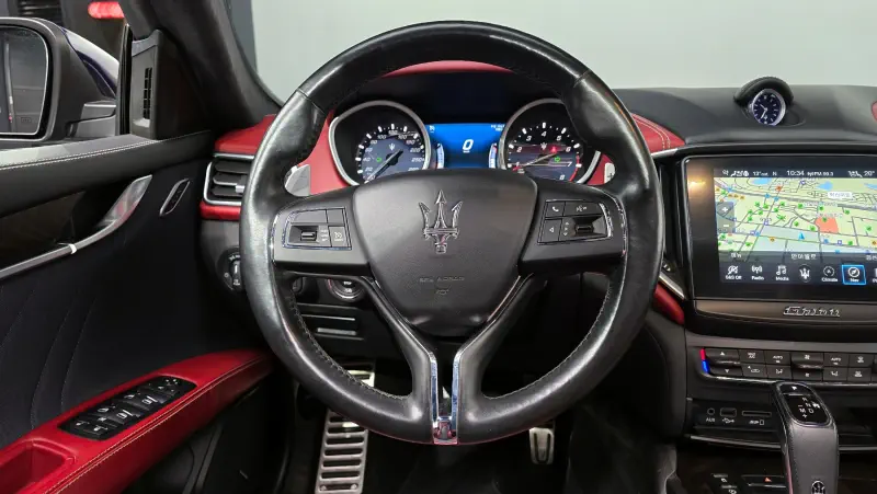 Maserati GHIBLI