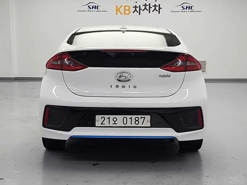 Hyundai Ioniq