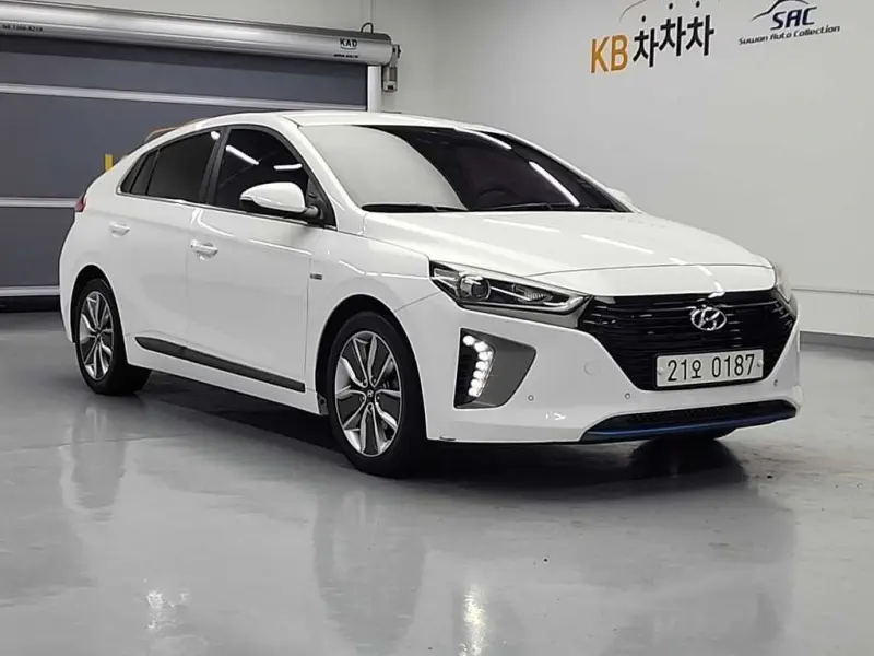 Hyundai Ioniq