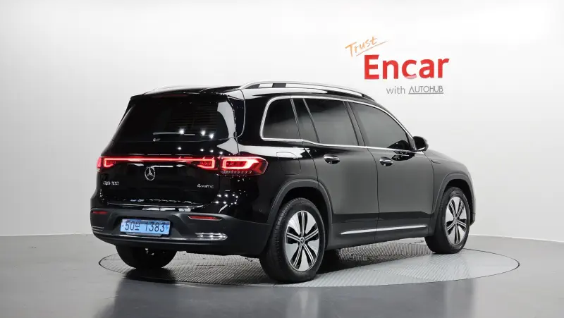 Mercedes-Benz EQB
