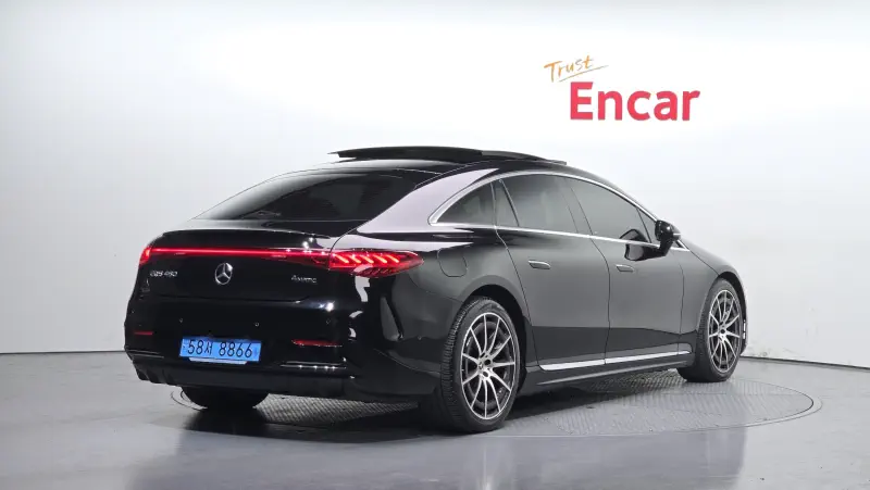 Mercedes-Benz EQS