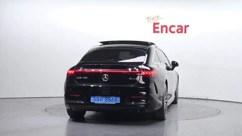 Mercedes-Benz EQS