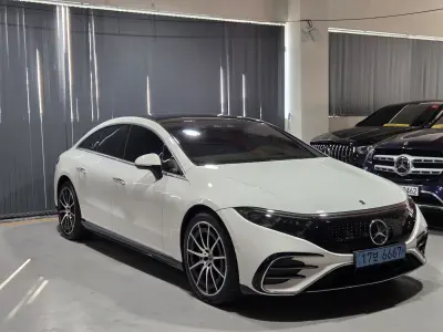 Mercedes-Benz EQS