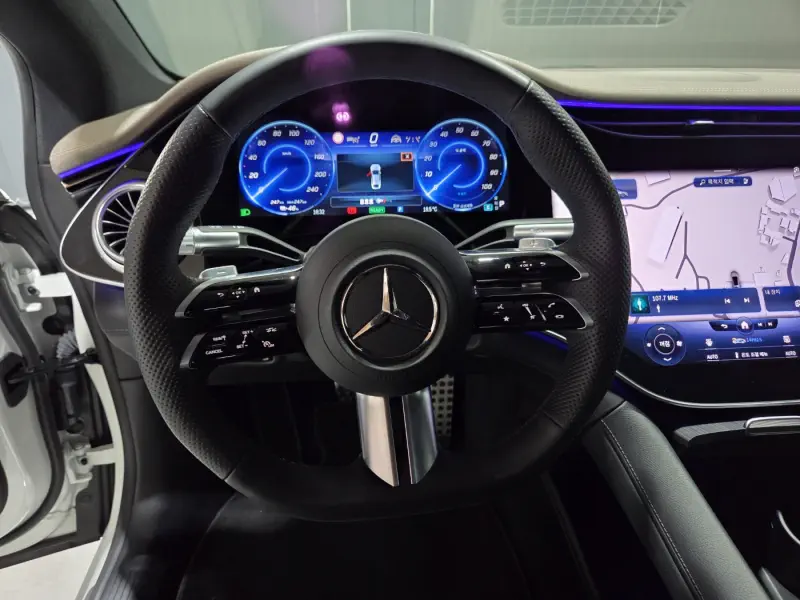 Mercedes-Benz EQS