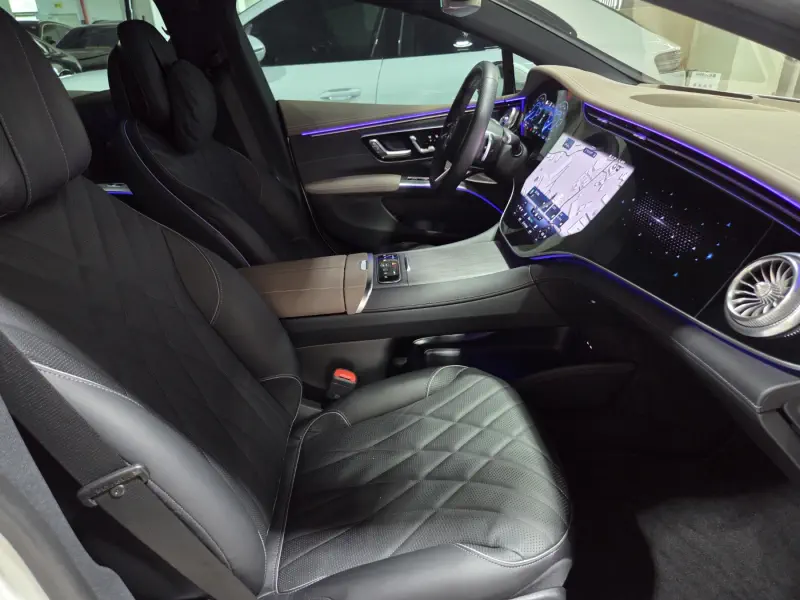 Mercedes-Benz EQS