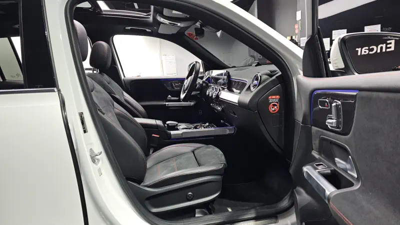 Mercedes-Benz GLB-Class