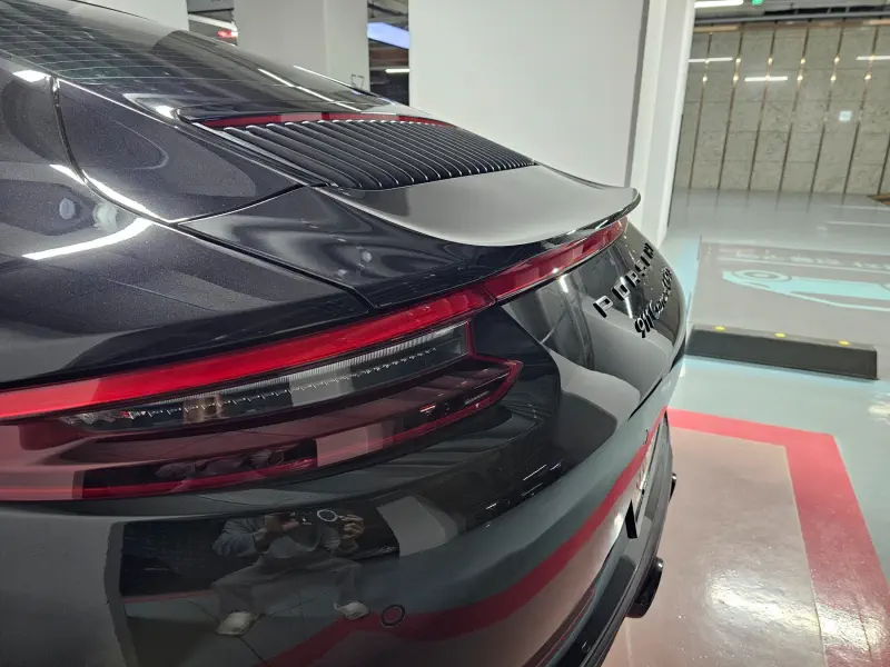 Porsche 911