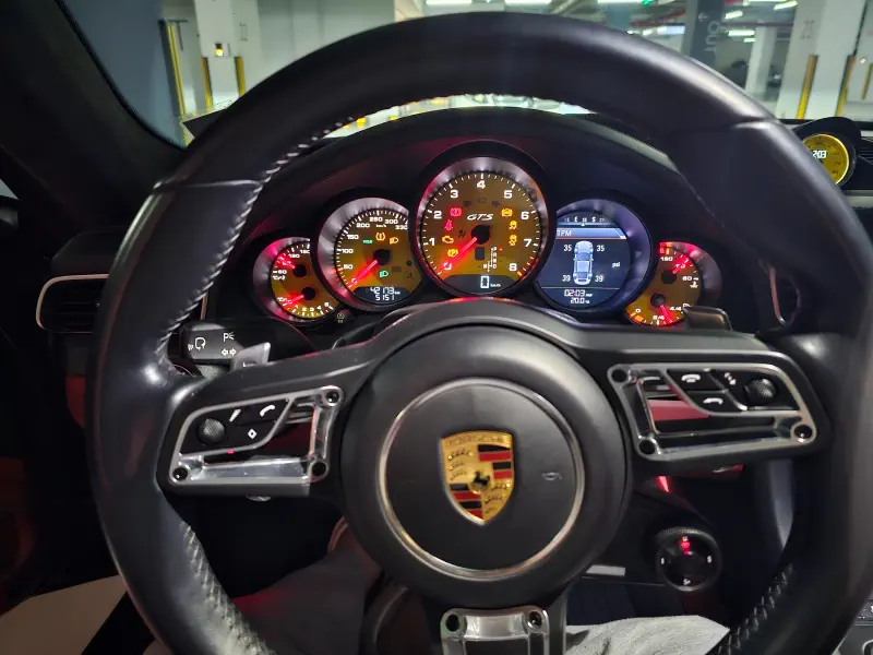 Porsche 911