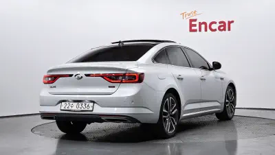 Renault SM6