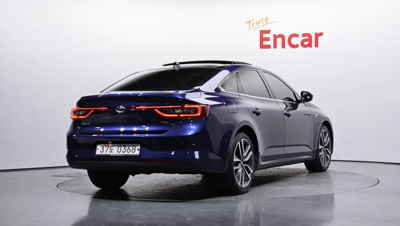 Renault SM6
