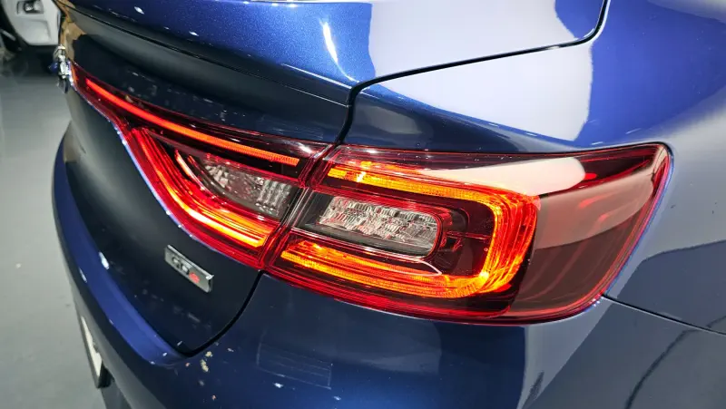 Renault SM6