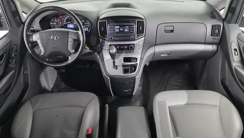 Hyundai Grand Starex