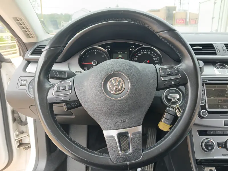 Volkswagen PASSAT CC