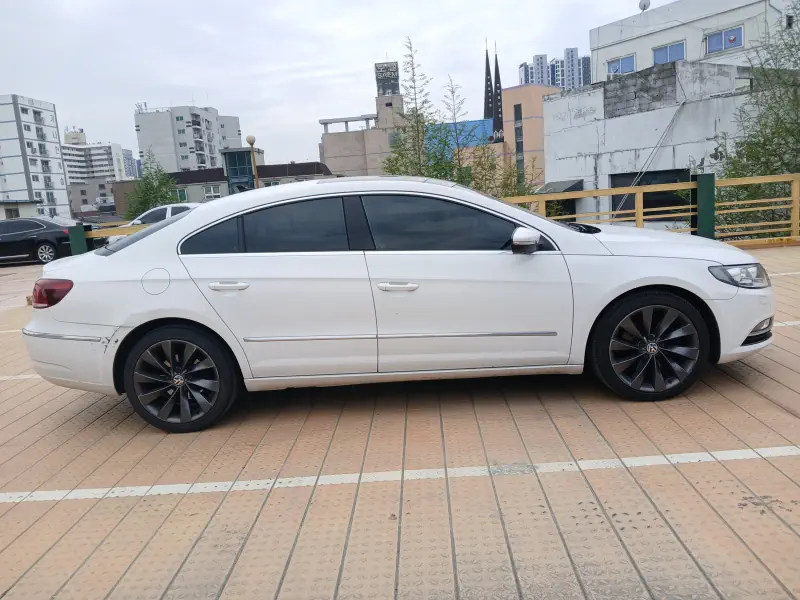 Volkswagen PASSAT CC