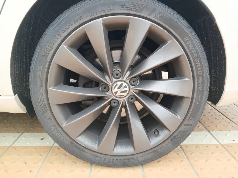 Volkswagen PASSAT CC