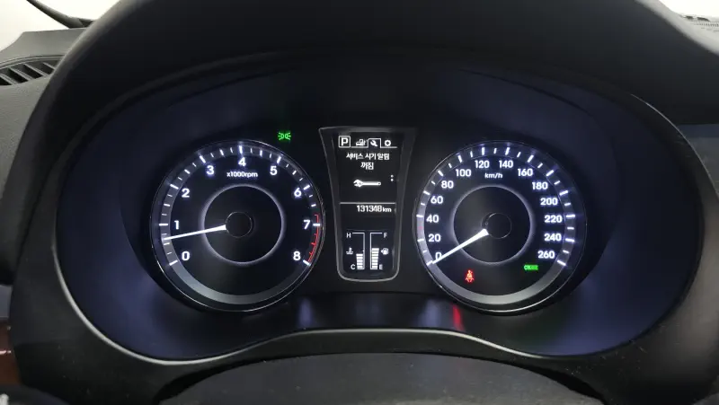 Hyundai Aslan