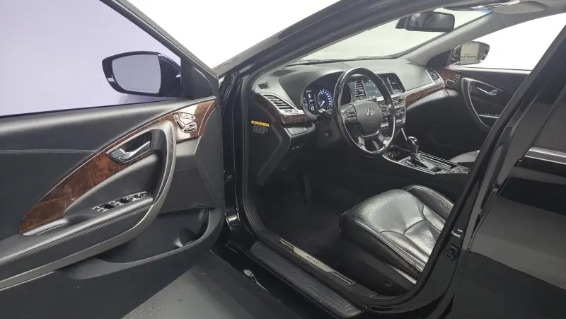 Hyundai Aslan