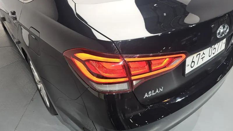 Hyundai Aslan