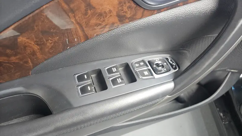 Hyundai Aslan