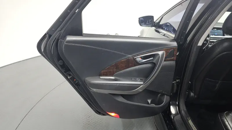 Hyundai Aslan