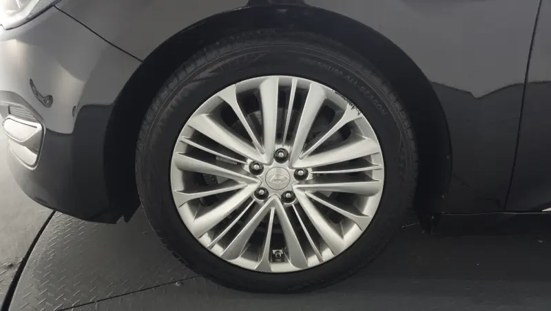 Hyundai Aslan