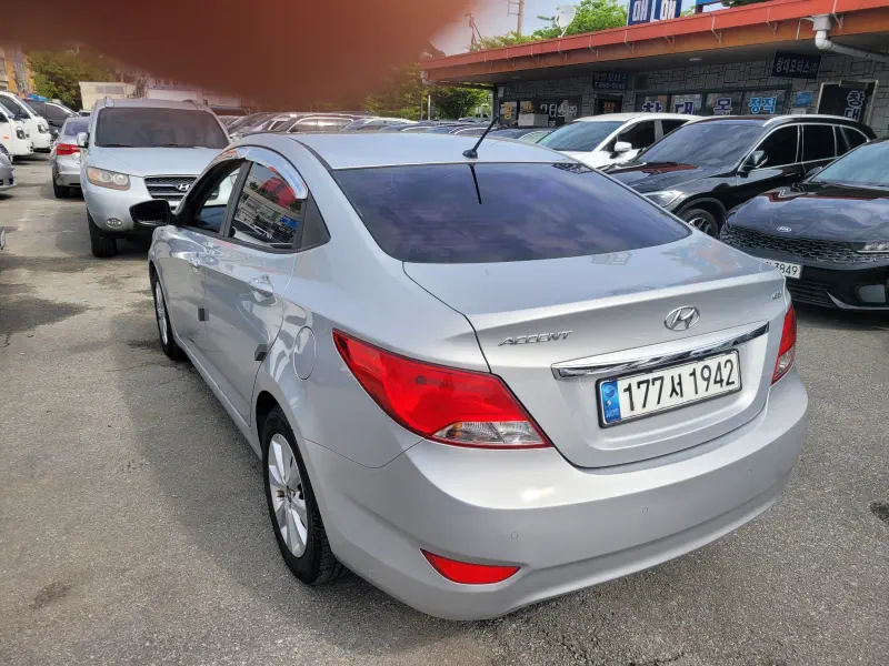 Hyundai Accent