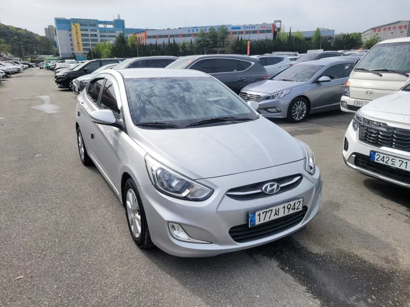 Hyundai Accent