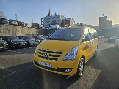 Hyundai Grand Starex