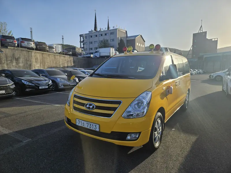 Hyundai Grand Starex