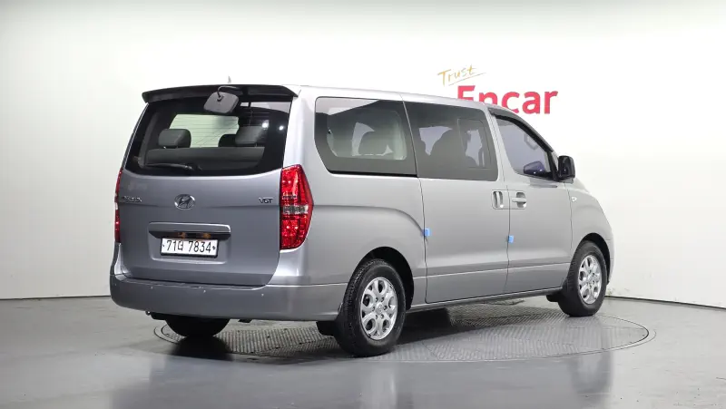 Hyundai Grand Starex
