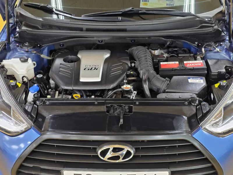 Hyundai Veloster