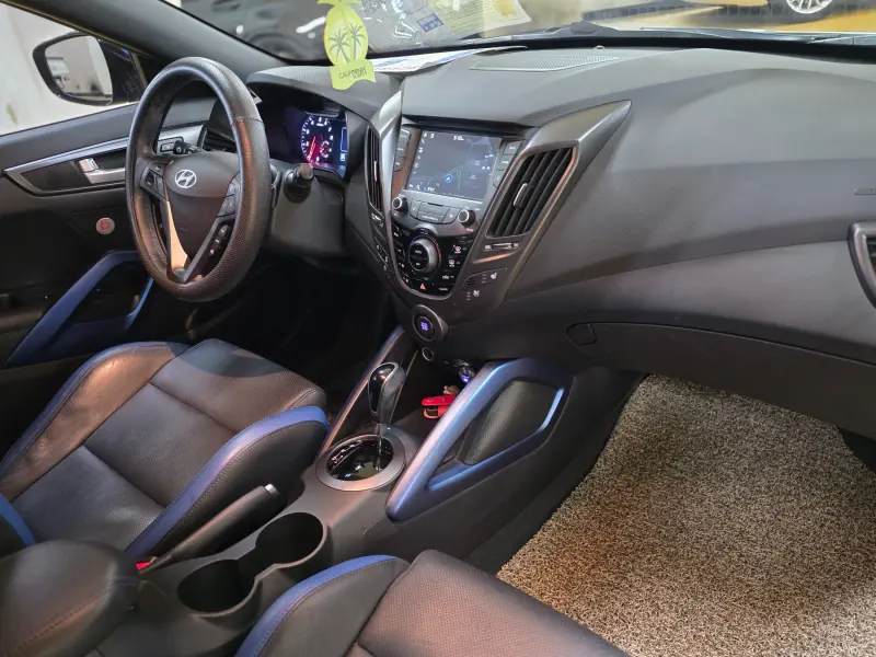 Hyundai Veloster
