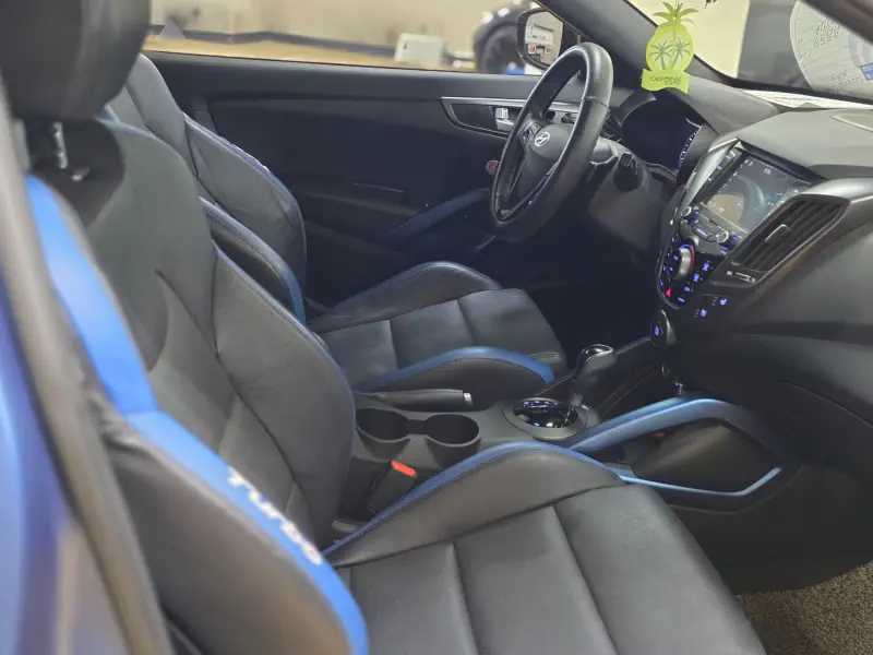 Hyundai Veloster