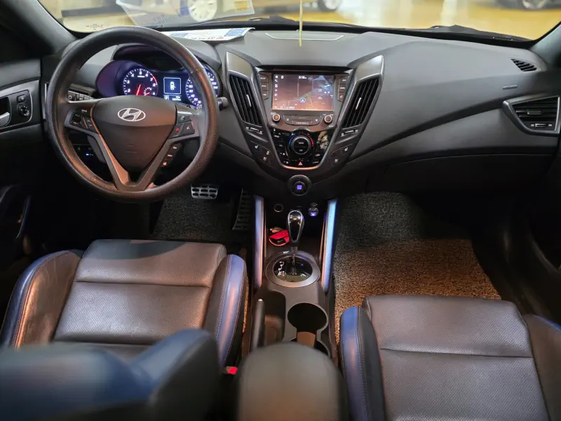 Hyundai Veloster