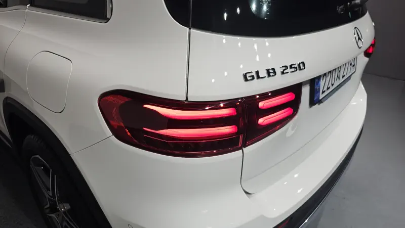 Mercedes-Benz GLB-Class