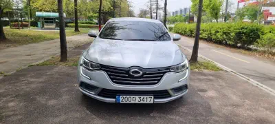 Renault SM6