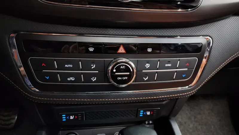 SsangYong Rexton Sports