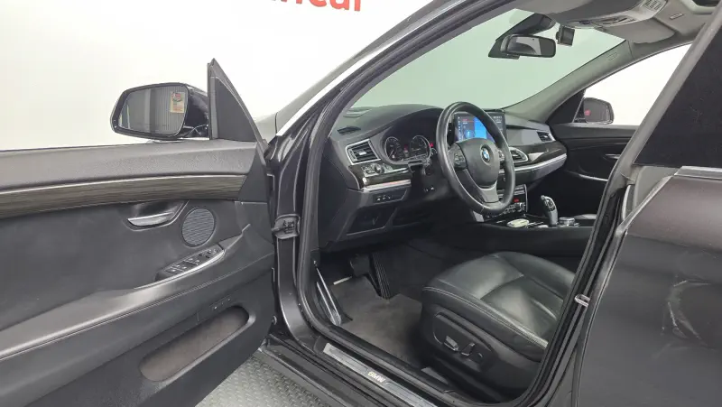 BMW 5-Series Gran Turismo