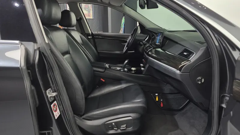 BMW 5-Series Gran Turismo