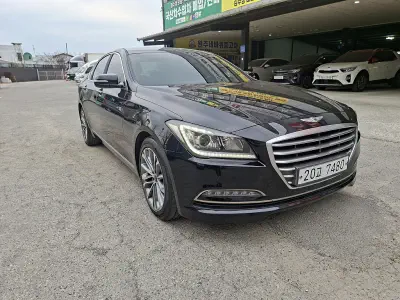 Hyundai Genesis