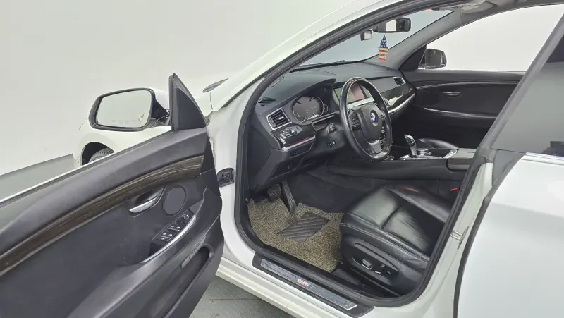 BMW 5-Series Gran Turismo