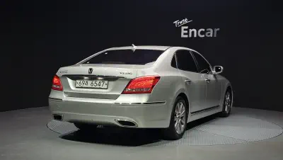 Hyundai Equus