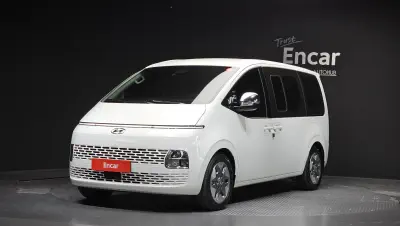 Hyundai Staria