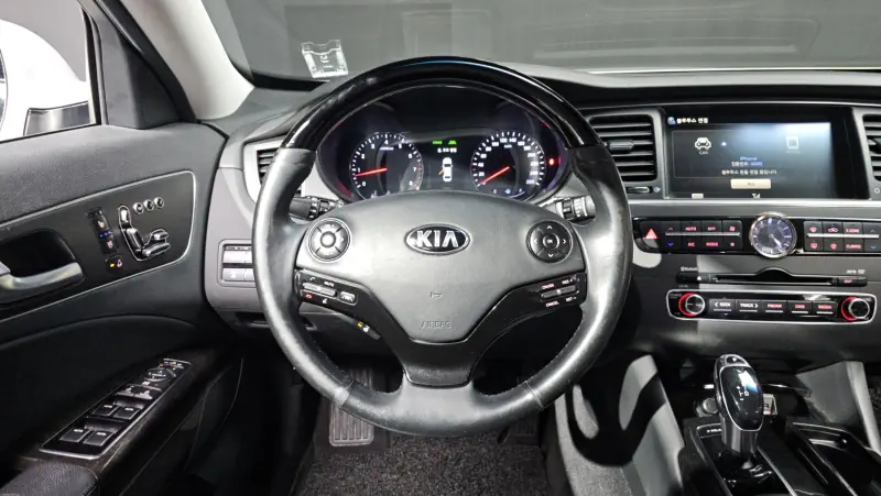 Kia K9