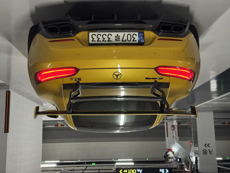 Mercedes-Benz AMG GT