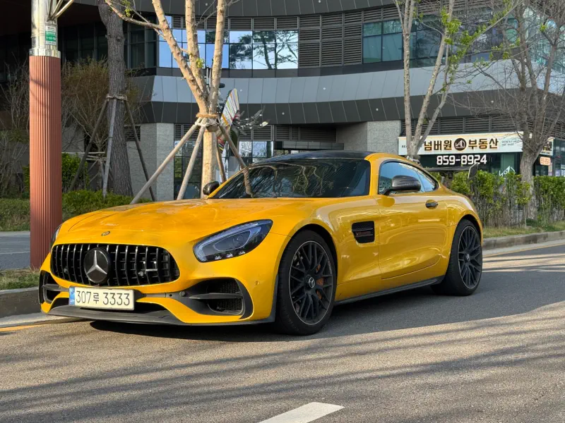 Mercedes-Benz AMG GT