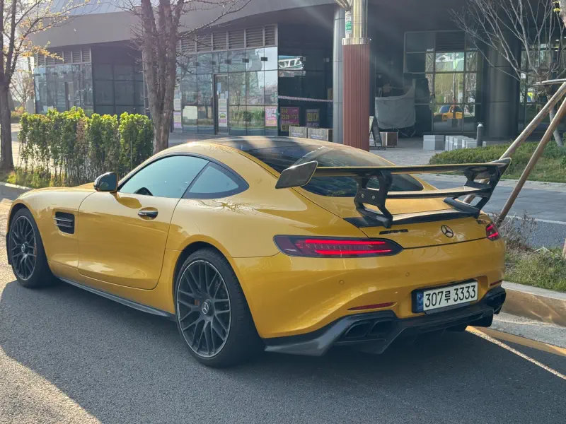 Mercedes-Benz AMG GT