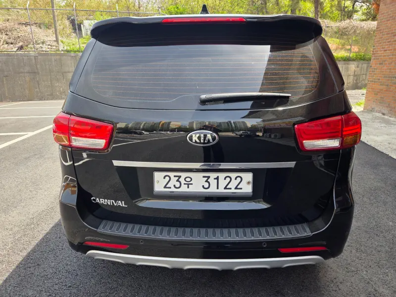 Kia Carnival