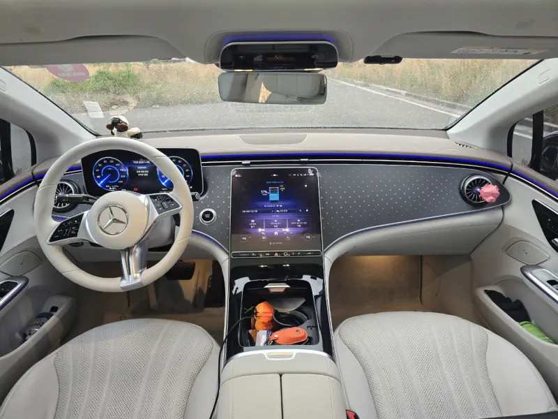 Mercedes-Benz EQE